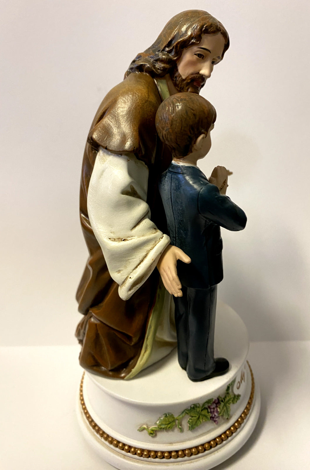 Jesus with Boy Communion Musical Figurine, 7.25"  New - Bob and Penny Lord