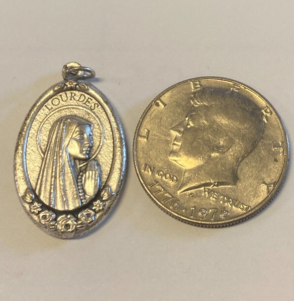 Our Lady of Lourdes/St Bernadette Oval 2 sided medal, new from France