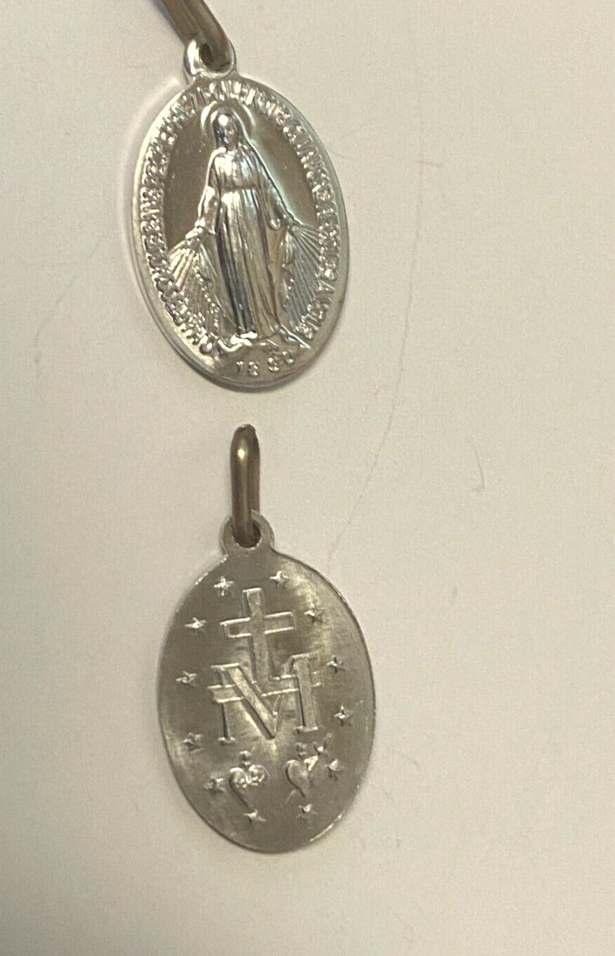 Our Lady of the Miraculous Silver tone  Image .50" Medal, New from Italy