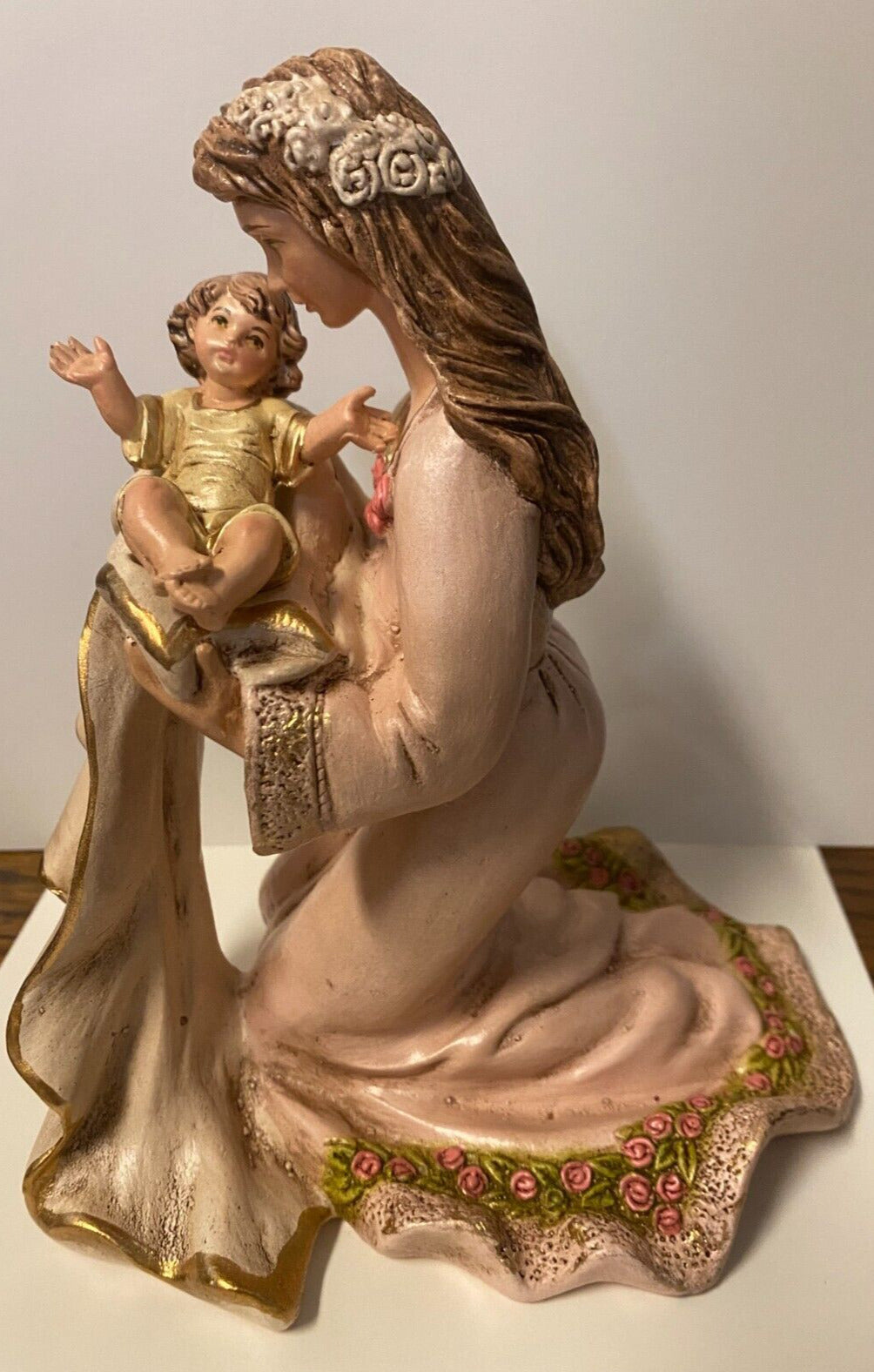 Virgin of Tenderness 7.75" Hand Painted  Statue, New Colombia