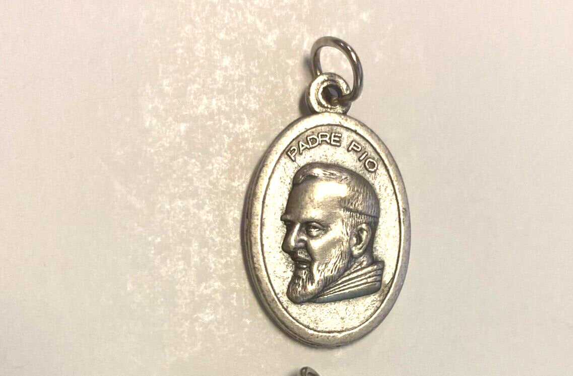 Padre Pio  Silver tone oval medal,  New from Italy - Bob and Penny Lord