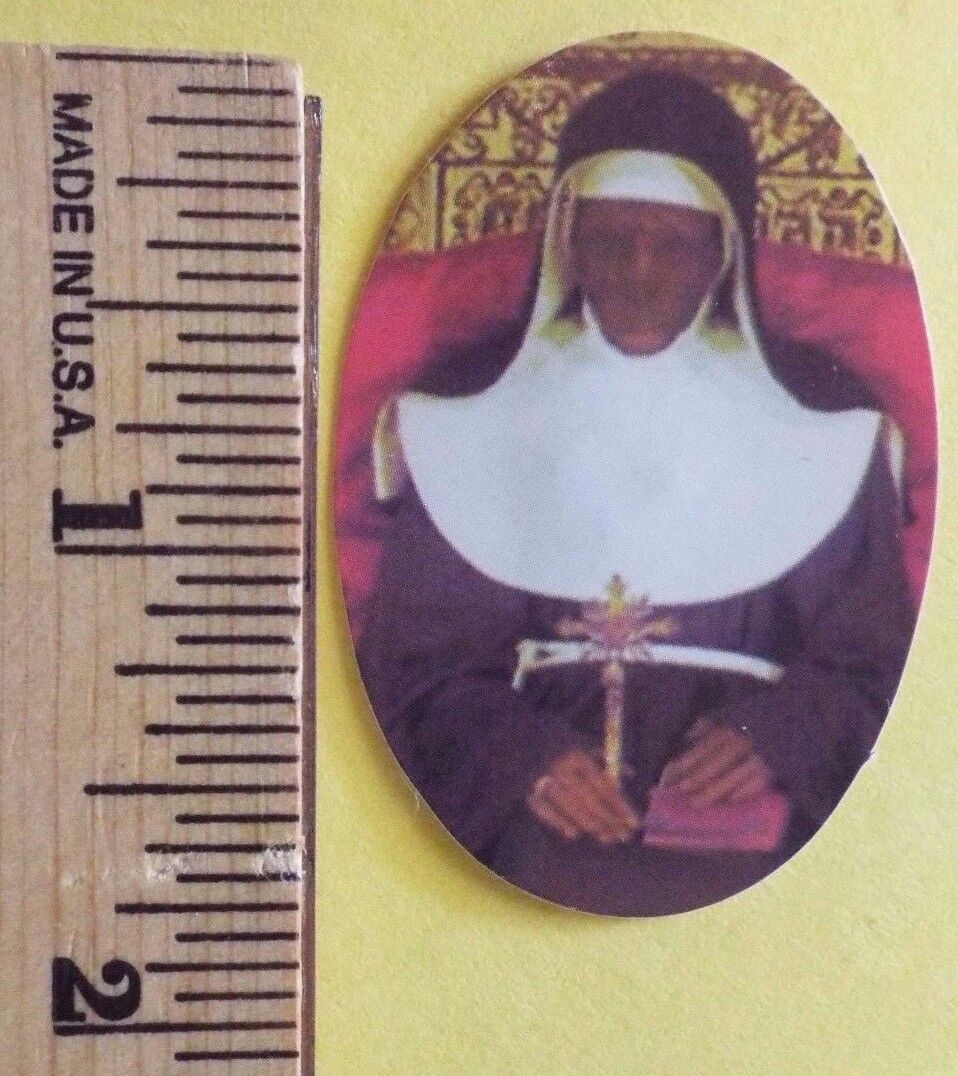 Saint Catherine of Bologna Small Oval Image, New from Italy - Bob and Penny Lord