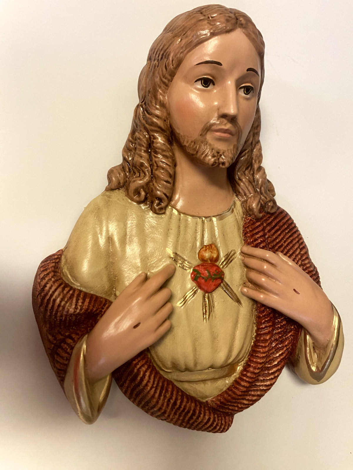 Sacred Heart Of Jesus Hand Painted  9" Wall Plaque, New from Colombia