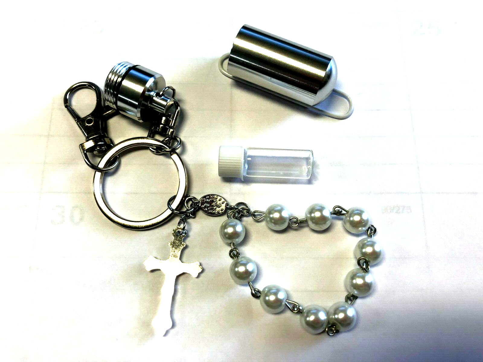 Holy Water Vial with 1 decade Rosary Keychain, New - Bob and Penny Lord