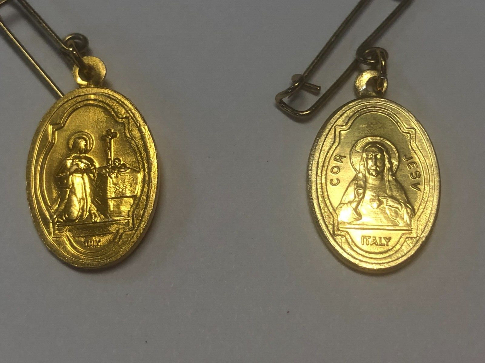 Saint Rita of Cascia/Sacred Heart Gold tone 2-sided Medal,  New From Italy - Bob and Penny Lord