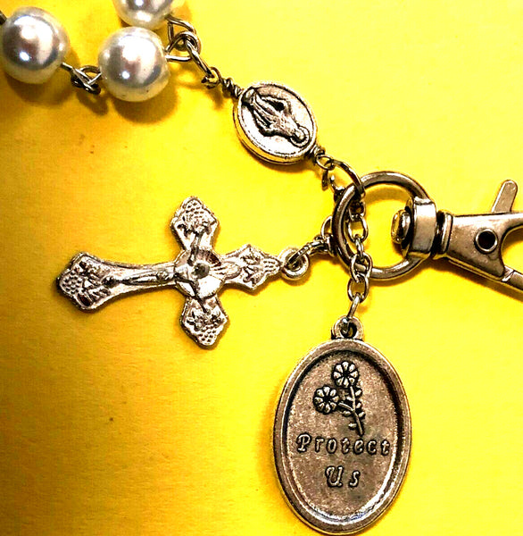 Saint Christopher Faux Pearls 1 decade Rosary Clip + Prayer Card, New