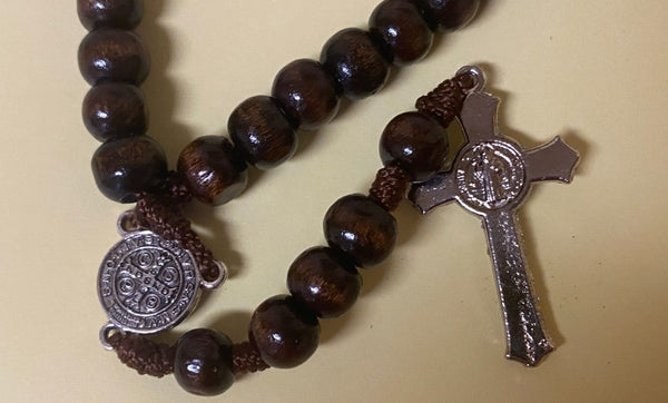 Santo Nino de Atocha Wood Rosary Box with Rosary, New from Colombia